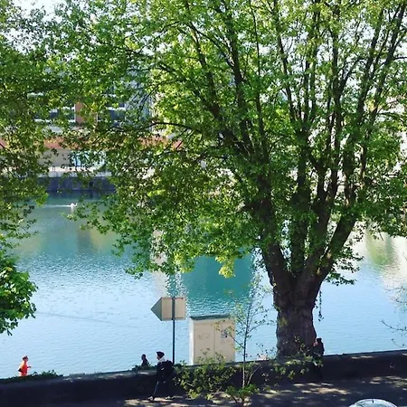 Superbe T4 Scandinave Au Bord De L'eau 斯特拉斯堡